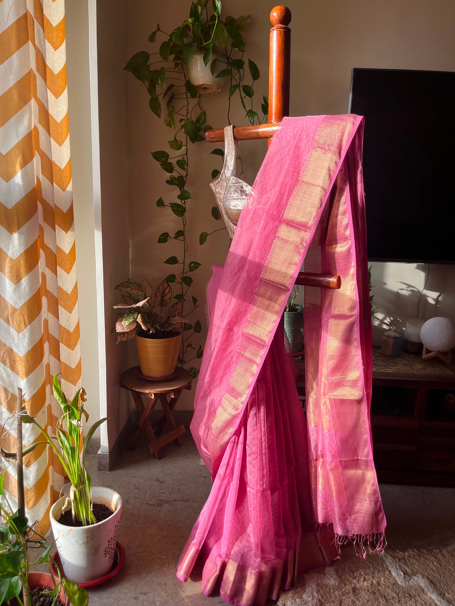 Gulnaar - Pink